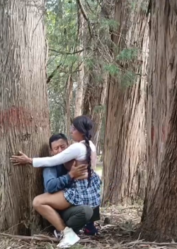 ALUMNA aprobando el año lectivo con el PROFESOR 5