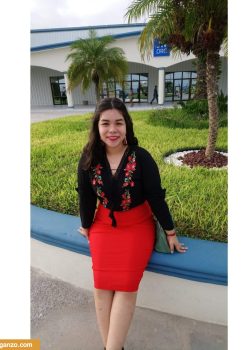 Nenita católica se calienta y pasa videos calientes. 3