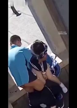 colegiales NERDS cachando a escondidas + VIDEO 2