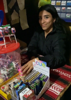 Otro Cliente Sale De Mi Tiendita Satisfecho 3