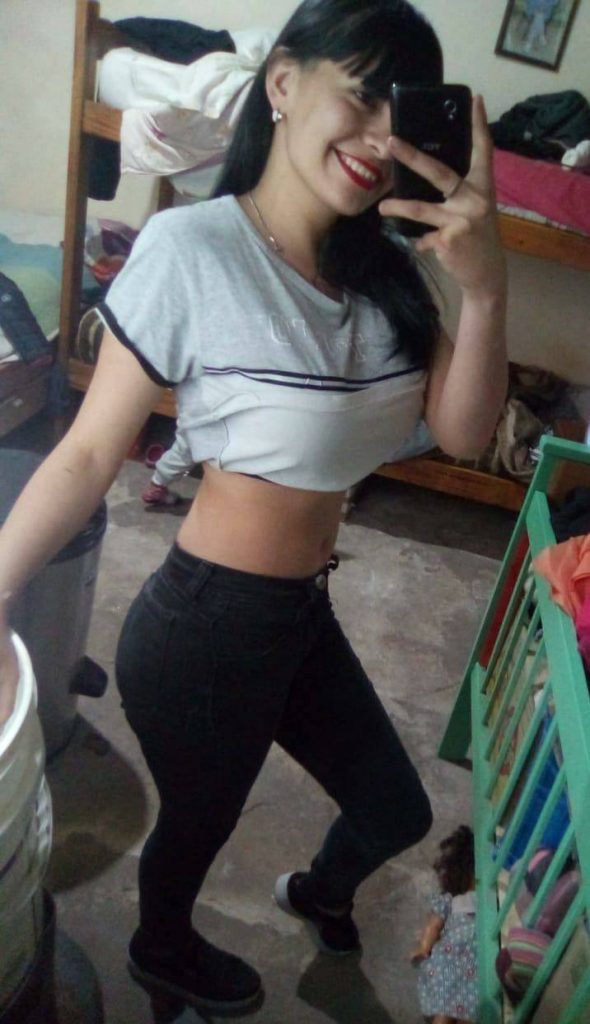 Pendejita trola de argentina filtrada por su ex 1