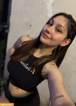 Camila Juarez pasando videos cochinones. 4