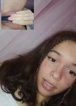 Pendejita trola de 18 añitos tocandose rico 17