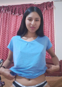 Mi prima es putita le encanta mostrarse .... 3