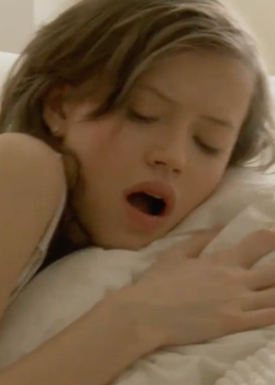 Linda chica disfruta follada duro 7