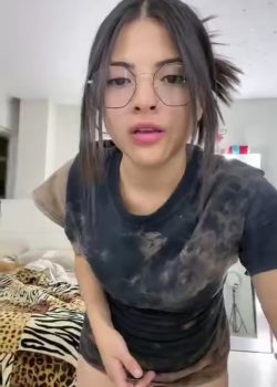 Linda Morra Filtrada En Trio 1