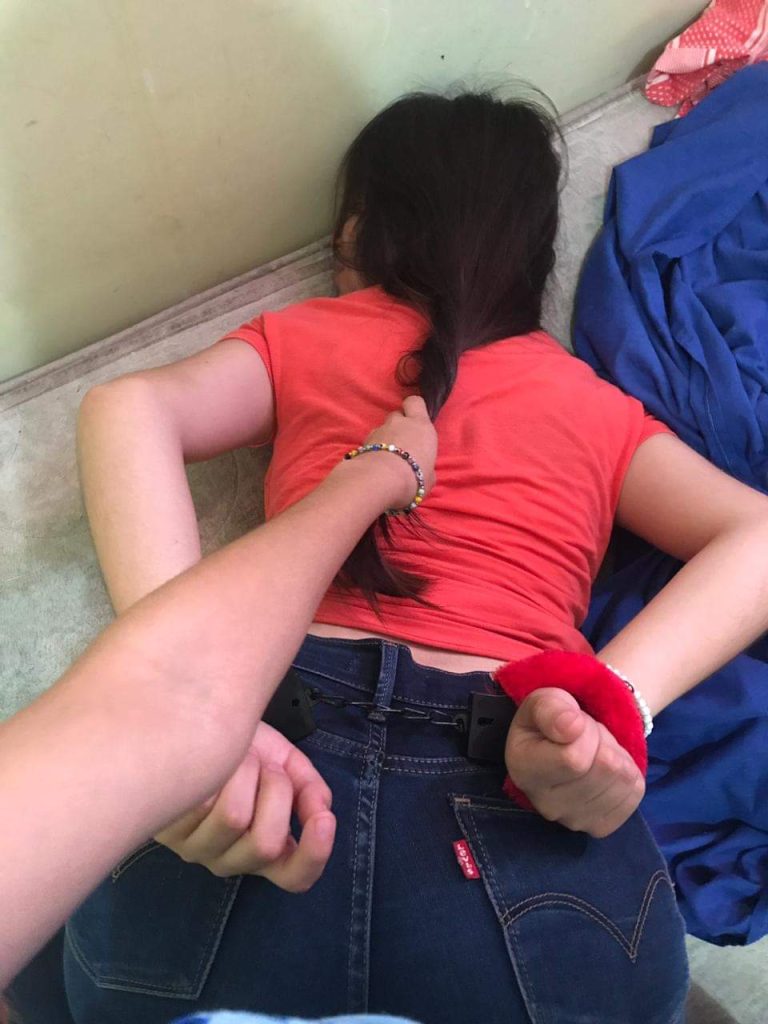 Se filtra pack y videos cogiendo de mi primita de 18 años 1
