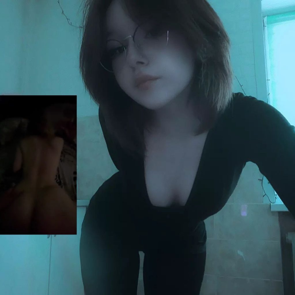 Sacandole nudes a la novia trolita de mi amigo 1