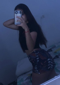 Pendejita trola de 18 años manda nudes a su novio 20
