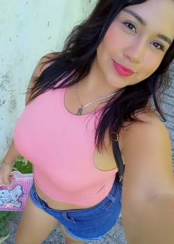 Amiga trola de la facultad me manda nudess 13